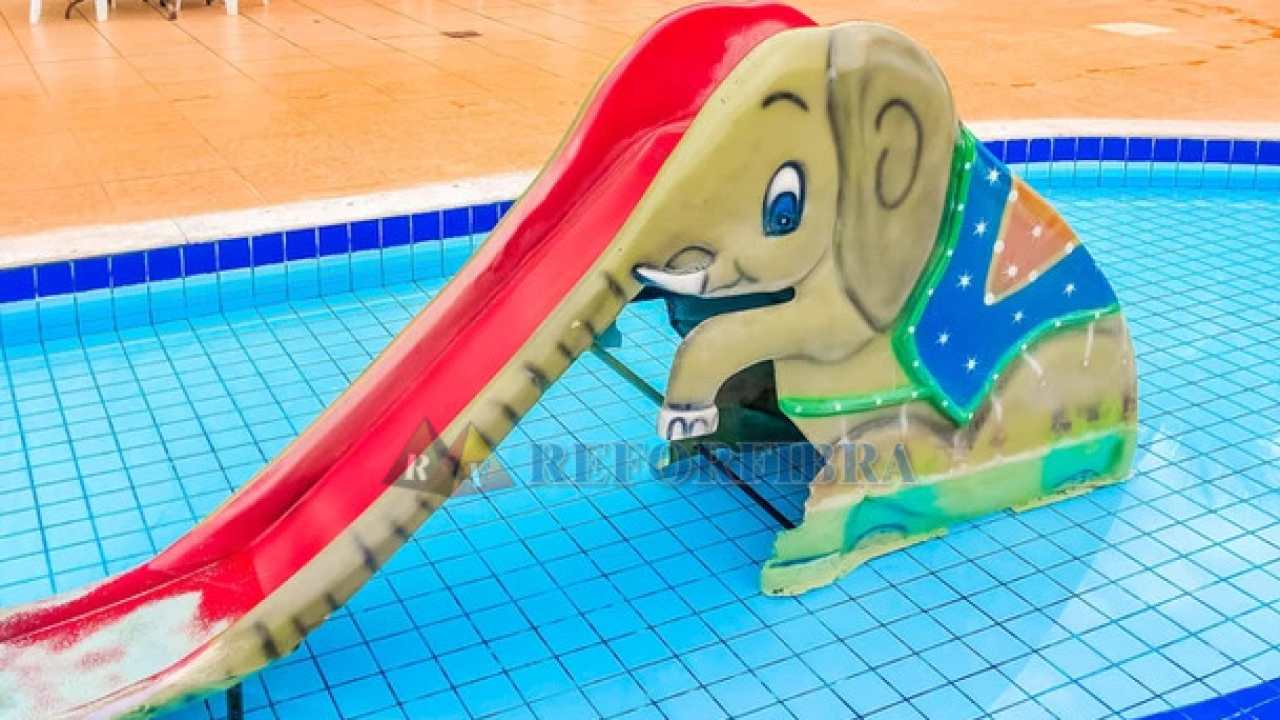 006 - Escorregador Aquático Modelo Elefantinho 01