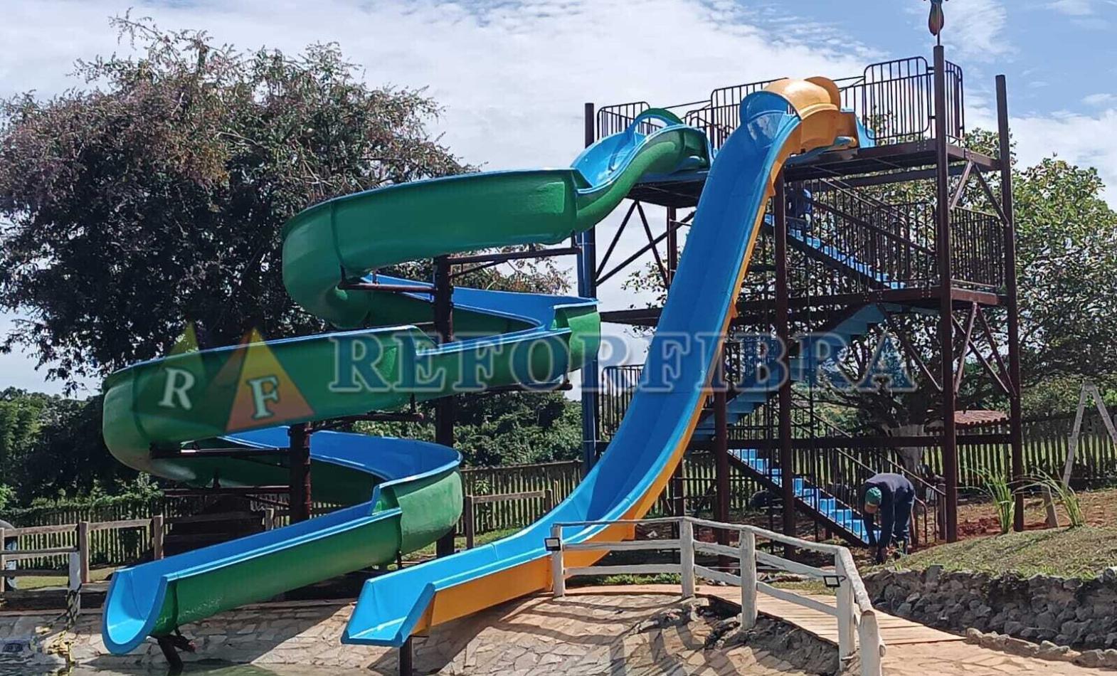 TC 0894 – Toboágua 35m / Kamikaze 13m - Reforfibra